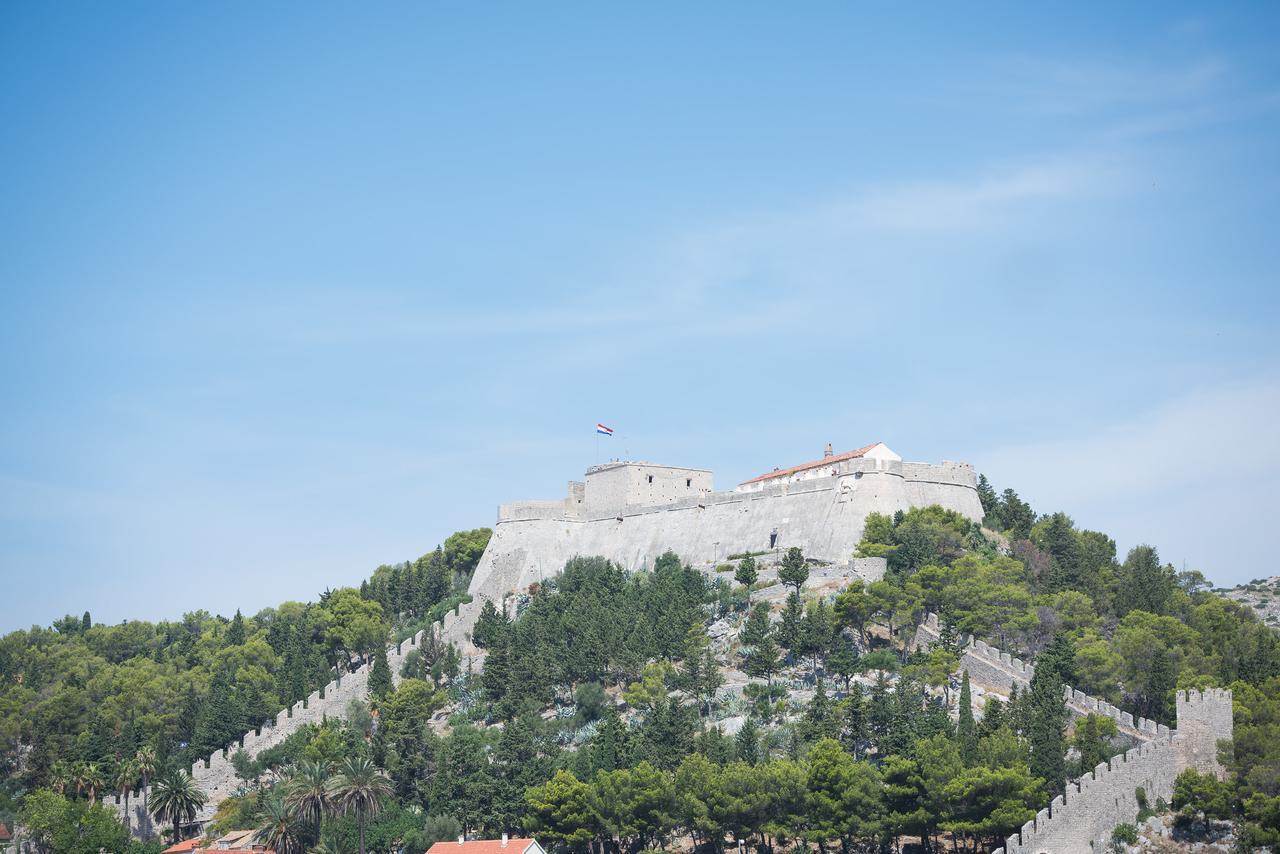 Central, Spacious, Great View Hvar Town Bagian luar foto